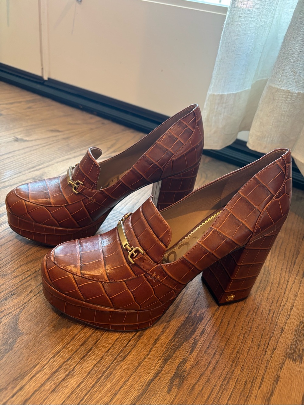 Sam Edelman New Brown Croc-Embossed Platform Loafers with Gold Hardware